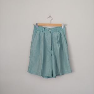 Careers Eaton Silk Pleated Bermuda Shorts Vintage High Rise Size 2/4